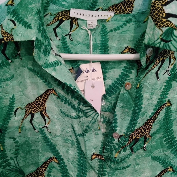 Jane & Delancey women's novelty giraffe Wildlife print tunic \Blouse SZ. Med.NWT - Picture 4 of 7